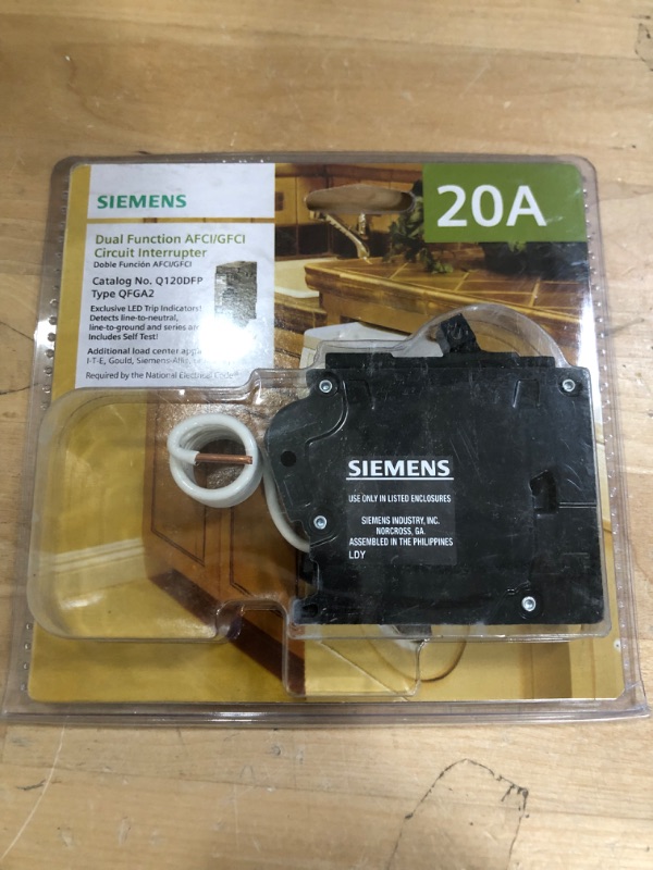 Photo 2 of Siemens Q120DFP 20 Amp Dual Function AFCI&GFCI Circuit Breaker
