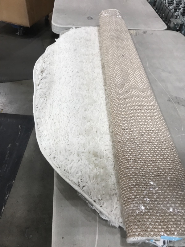Photo 1 of 46 INCH ROUND WHITE RUG