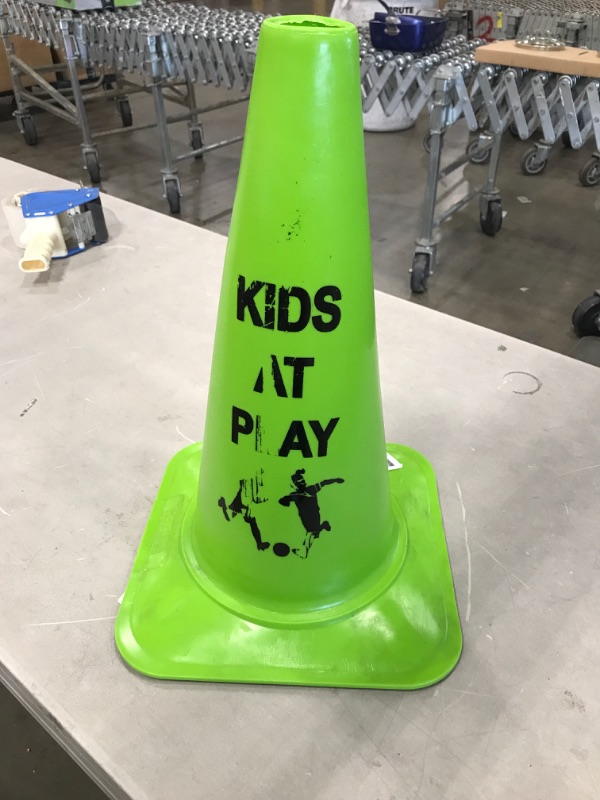Photo 1 of (COSMETIC DAMAGES) 
Cortina Sport Cone with Legend"Kids at Play"