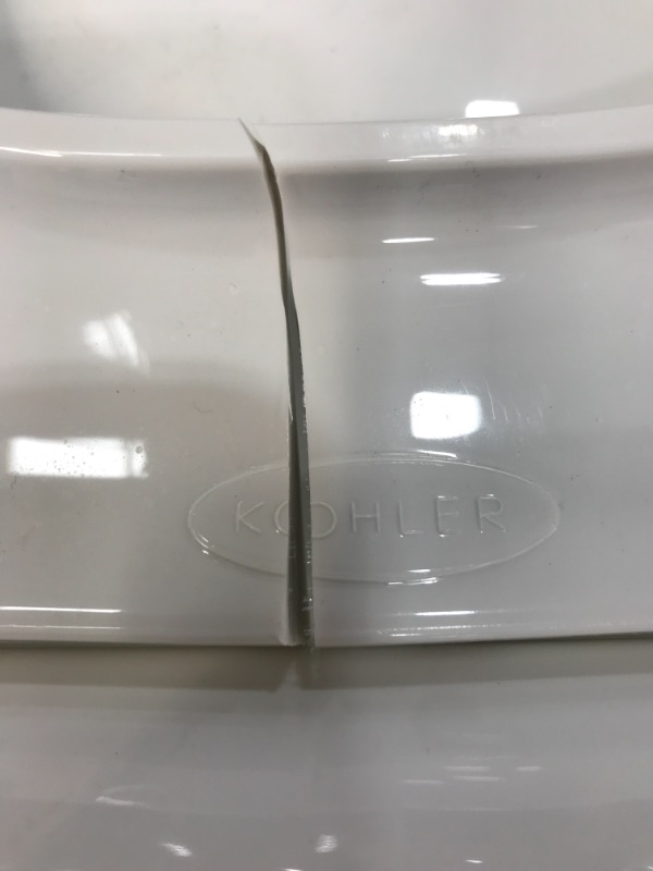 Photo 2 of (CRACKED/SPLIT SEAT)
Kohler 4636-0 Cachet Quiet-Close with Grip-Tight Elongated Toilet Seat - White