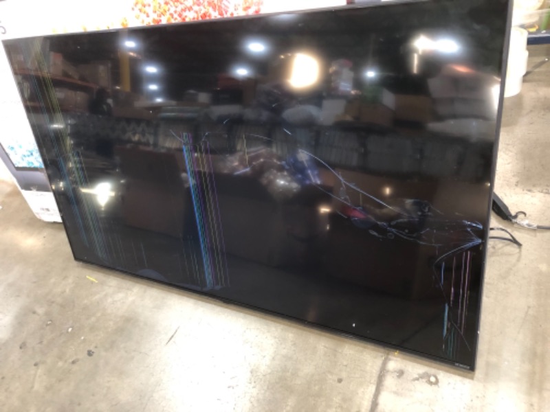 Photo 1 of (NOT FUNCTIONAL; SCREEN/PIXEL DAMAGES; LOOSE UPPER PORTION OF FRAME) 
LG 65NANO75UPA Alexa Built-in NanoCell 75 Series 65" 4K Smart UHD NanoCell TV (2021)