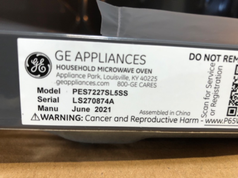 Photo 3 of TESTED TURNS ON* DENTED ON ONE CORNER*
GE
Profile 2.2 cu. ft. Countertop Microwave in Stainless Steel with Sensor Cooking