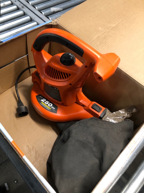 Photo 2 of *USED*
*MISSING manual and disposable bags* 
BLACK+DECKER Leaf Blower & Leaf Vacuum, 3-in-1, 12-Amp, 250-MPH, 400-CFM (BV6000)
