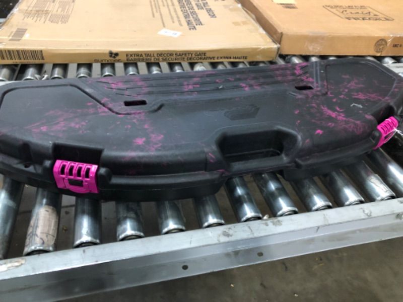 Photo 3 of Plano Fusion Bow Case Black/Magenta