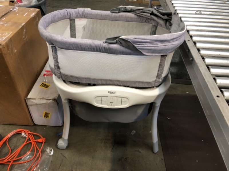 Photo 2 of Graco Move 'n Soothe Bassinet, Mullaly
- Missing hardware // Unable to test 