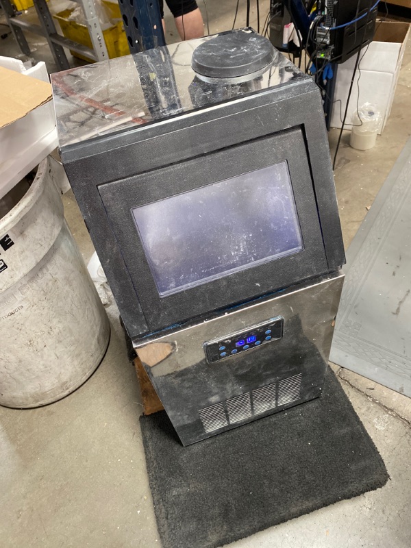 Photo 2 of ***PARTS ONLY*** Built-In Stainless Steel Commercial 130Lbs/24H Ice Maker Portable Ice Machine
