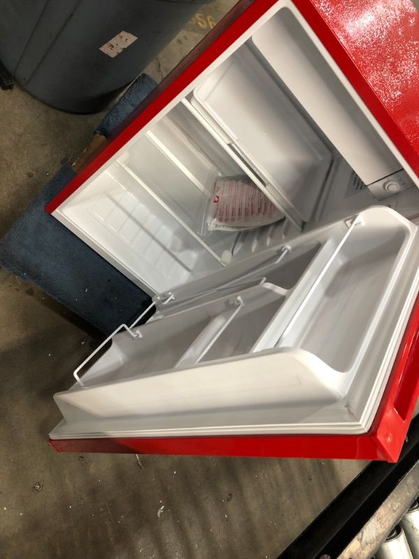 Photo 4 of ***PARTS ONLY*** Frigidaire 3.2 Cu. Ft. Retro Compact Refrigerator with Side Bottle Opener EFR376, Red