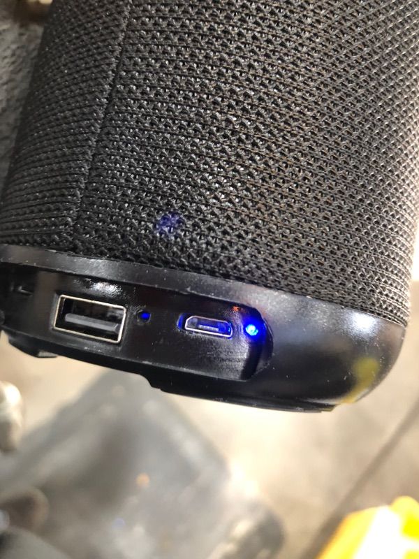 Photo 1 of ***TURNS ON NO SOUND***Tzumi Aquaboost Boom V2 Outdoor Waterproof Speaker