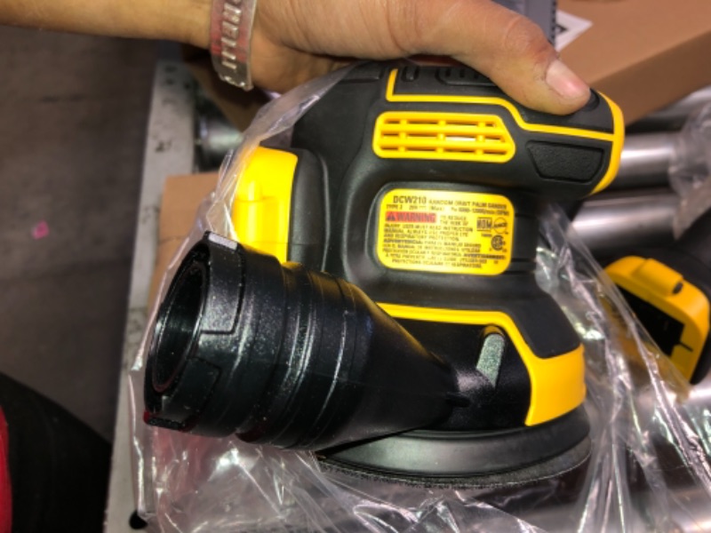 Photo 6 of DEWALT 20-Volt MAX Cordless Combo Kit (7-Tool) with ToughSystem Case, (1) 20-Volt 4.0Ah Battery & (2) 20-Volt 2.0Ah Batteries