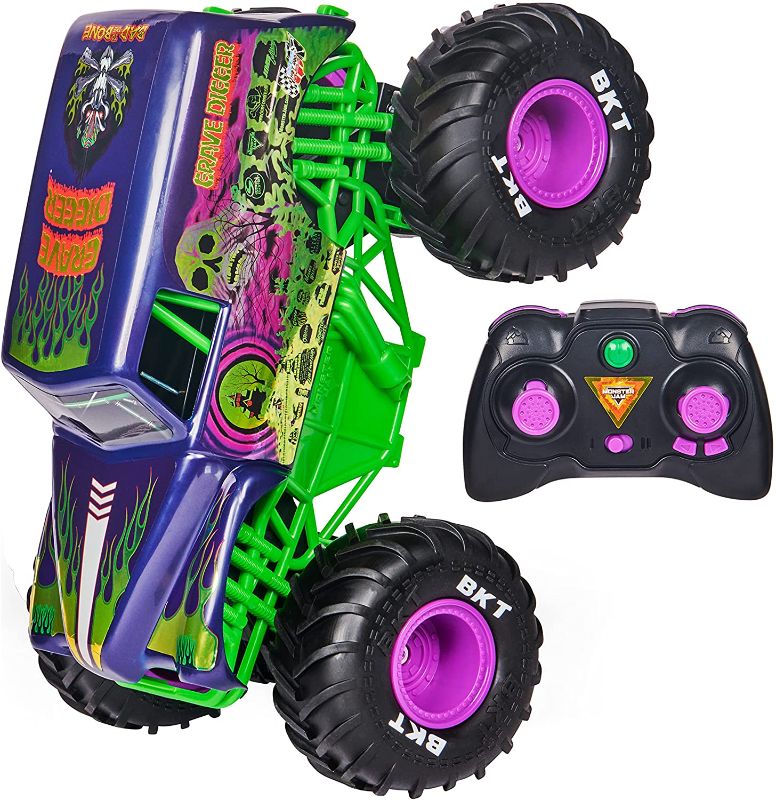 Photo 1 of Monster Jam, Official Grave Digger Freestyle Force, Remote Control Car