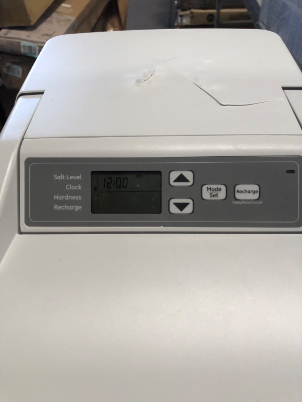 Photo 1 of **DAMAGED** GXSF30V Grain Water Softener with 30 400 Grain Capacity Exclusive Days to Empty Indicator and up-front Electronic