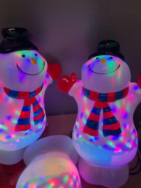 Photo 2 of 
Christmas Snowman Pathway Lights Outdoor Decoration, Snowman Landscape Path Lights Stake, 3-in-1 LED Waterproof Holiday Walkway Lights for Decor Garden, Yard, Lawn, Park, Porch, Lane, Path Plug in
