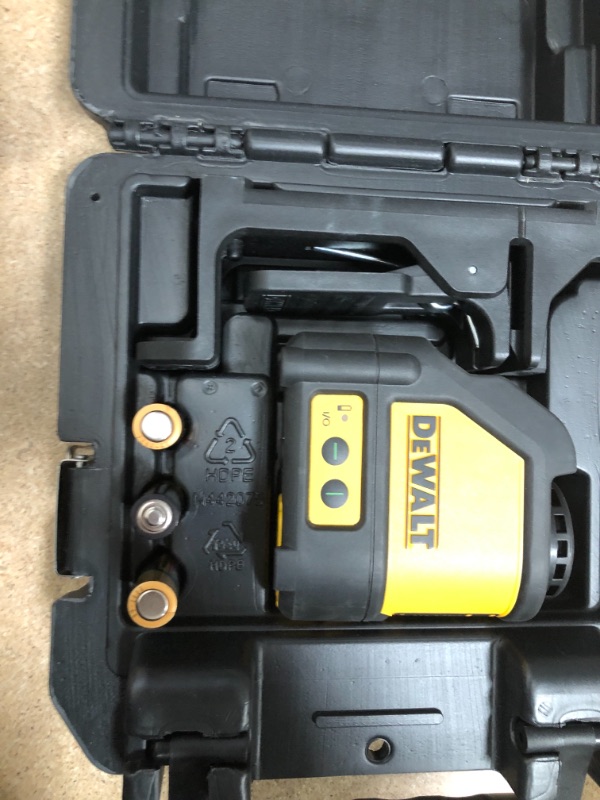 Photo 1 of 165 ft. Green Self-Leveling Cross Line Laser Level with (3) AAA Batteries & Case
