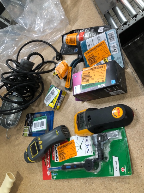 Photo 1 of **NO REFUNDS/RETURNS* - Bundle of assorted home repair items