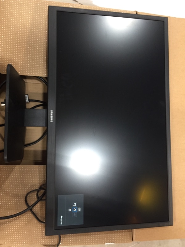 Photo 2 of SAMSUNG S33A Series 22-Inch FHD 1080p Computer Monitor, HDMI, VGA (D-Sub), VESA Compatible, Flicker Free Mode, Eye Saver Mode (LS22A330NHNXZA)
