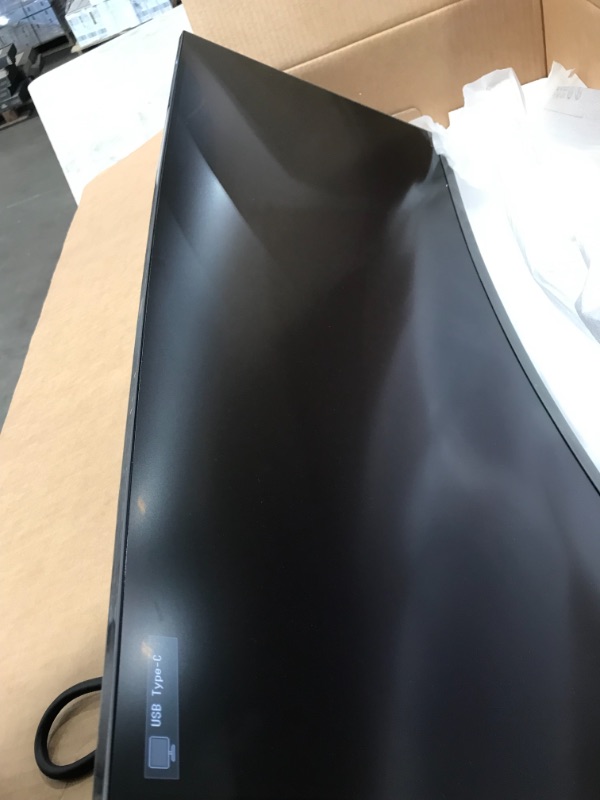 Photo 3 of Samsung C34H890WGN 34" WQHD Curved Screen LCD Monitor - 21:9 - Silver - TAA Compliant - 34" Class - Vertical Alignment (VA) - 3440 x 1440