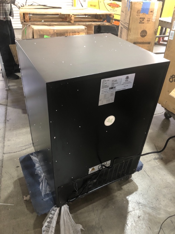 Photo 1 of USED//MISSING PARTS: NewAir 24" Beverage Refrigerator Cooler - 177 Can Capacity - Black Stainless Steal With Built In Cooler and Glass Door | Cool your Soda, Beer, and Beverages to 37F NBC177BS00
