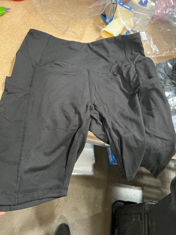 Photo 2 of  2PCKS OF High Waist Biker Shorts Workout Yoga Running Gym Compression Spandex Shorts Side Pockets
SIZE MEDIUM