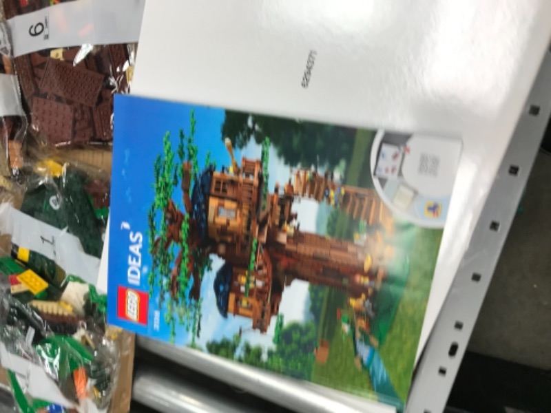 Photo 2 of LEGO Ideas Tree House 21318 Build and Display (3036 Pieces)
