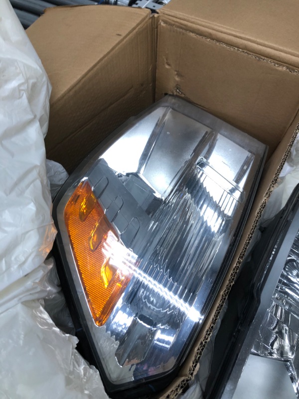 Photo 2 of *USED*
DWVO Headlight Assembly Compatible with 2009-2018 Dodge Ram 1500/ 2500/ 3500 Pickup Quad Headlamp Replacement (Only for Quad Models)
