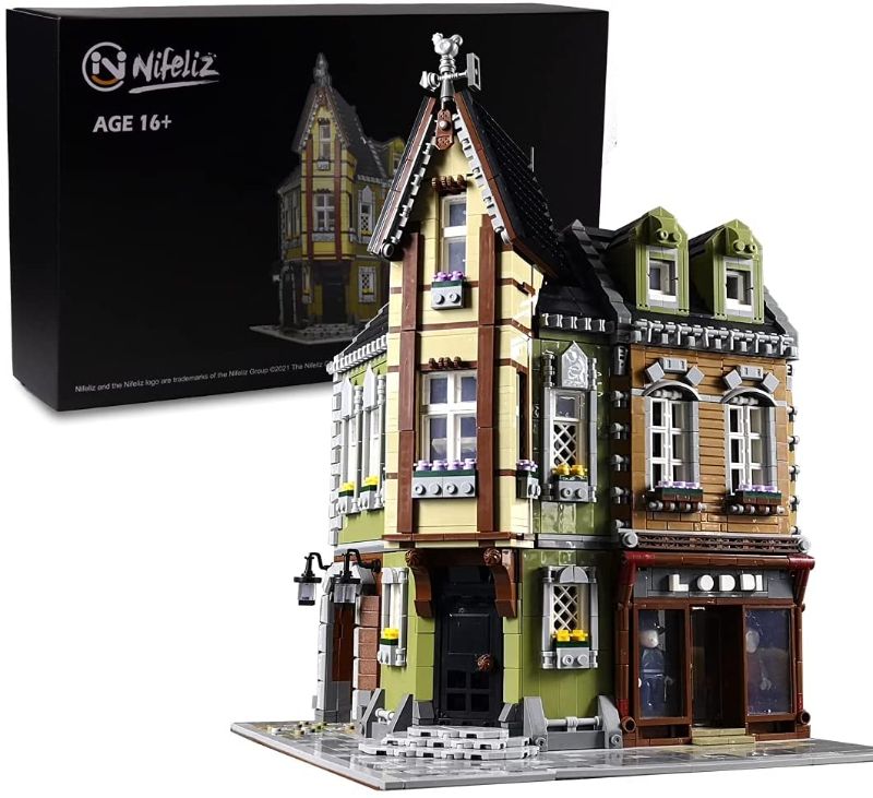 Photo 1 of Nifeliz Street Corner Mall MOC Building Blocks and Buildable Toy, Collectible Model Set to Build, Assembly Set for Teens and Adults (3474 Pcs)
