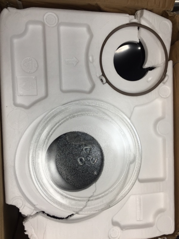 Photo 1 of **PREVIOUSLY FELL ON REART LEFT CORNER AND HAS A DENT** 
Galanz GLCMKZ09BKR09 Retro Countertop Microwave Oven with Auto Cook & Reheat, Defrost, Quick Start Functions, Easy Clean with Glass Turntable, Pull Handle, 0.9 cu ft, Black

