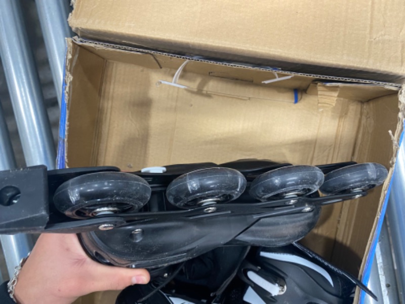 Photo 5 of **USED PREVIOUSLY, L;IGHT SCUFFING ON WHEELS** 
Marcent Inline Skates Adjustable for Kids Girls Boys, Outdoor Roller Skates with Light-up Wheels, Roller Blades Skates for Beginners, Youth, Women Size: L(4-7)
