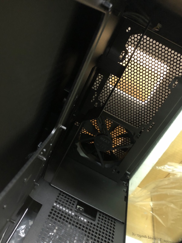 Photo 6 of NZXT - H510 Flow ATX Mid Tower Case
