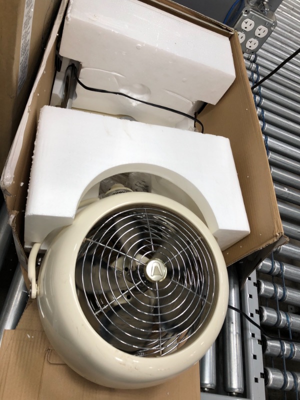 Photo 2 of *covered in dust, needs to be cleaned*
Vornado VFAN Sr. Pedestal Vintage Air Circulator Fan, Vintage White
