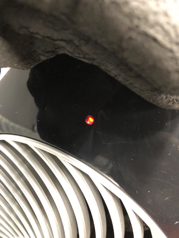 Photo 1 of *USED*
Vornado MVH Vortex Heater with 3 Heat Settings, Adjustable Thermostat, Tip-Over Protection, Auto Safety Shut-Off System, Whole Room, Black
