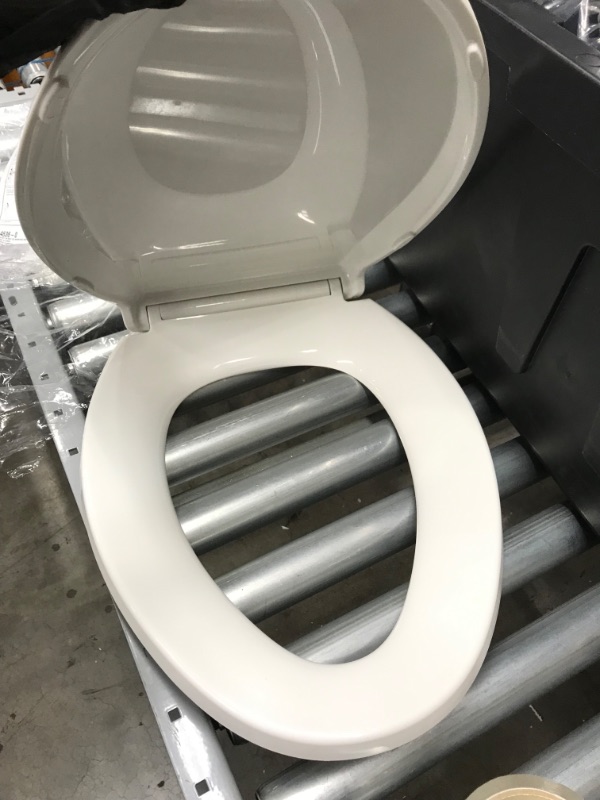 Photo 3 of *MISSING hardware cover pieces, SEE last picture* 
Kohler 4636-0 Cachet Quiet-Close with Grip-Tight Elongated Toilet Seat - White