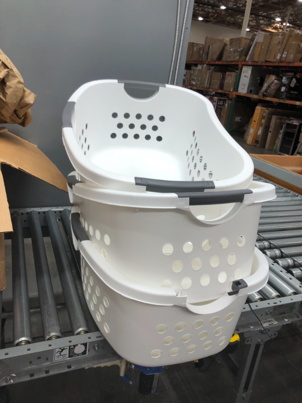 Photo 1 of **ONE HANDLE IS BROKEN**
IRIS USA Comfort Carry Laundry Basket, 3 Pack, White
