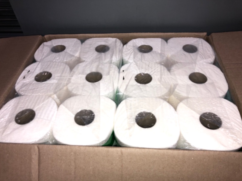 Photo 2 of Amazon Brand - Solimo Basic Flex-Sheets Paper Towels, 12 Value Rolls, White, 150 Sheets per Roll