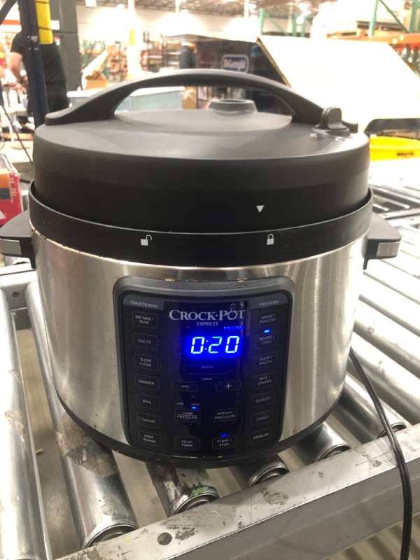 Photo 3 of Gourmia GPS650 Multifunction Electric 1-Hour Hot & Cold Smoker, Pressure Cooker, Slow Cooker and Steamer - 6.5 Qt - with Delay Timer & Removable Racks