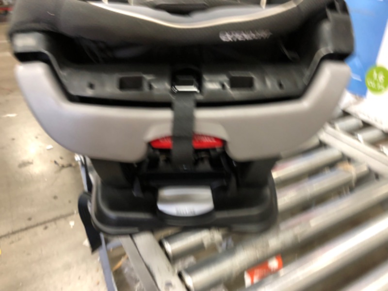 Photo 5 of Graco Extend2Fit Convertible Car Seat, Ride Rear Facing Longer with Extend2Fit, Gotham
