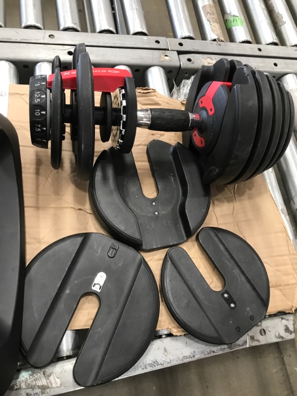 Photo 5 of **PARTS ONLY* BOWFLEX SelectTech 552 Adjustable Dumbbells (Pair), 1 Pack of Black, Red, Grey. Version 2
