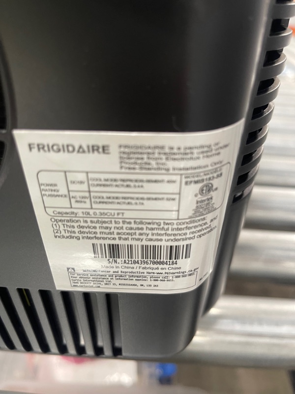 Photo 6 of FRIGIDAIRE Portable 10L, 15-can Mini Fridge Brushed Stainless Rugged Refrigerator, EFMIS183-SS

//TESTED, POWERS ON!