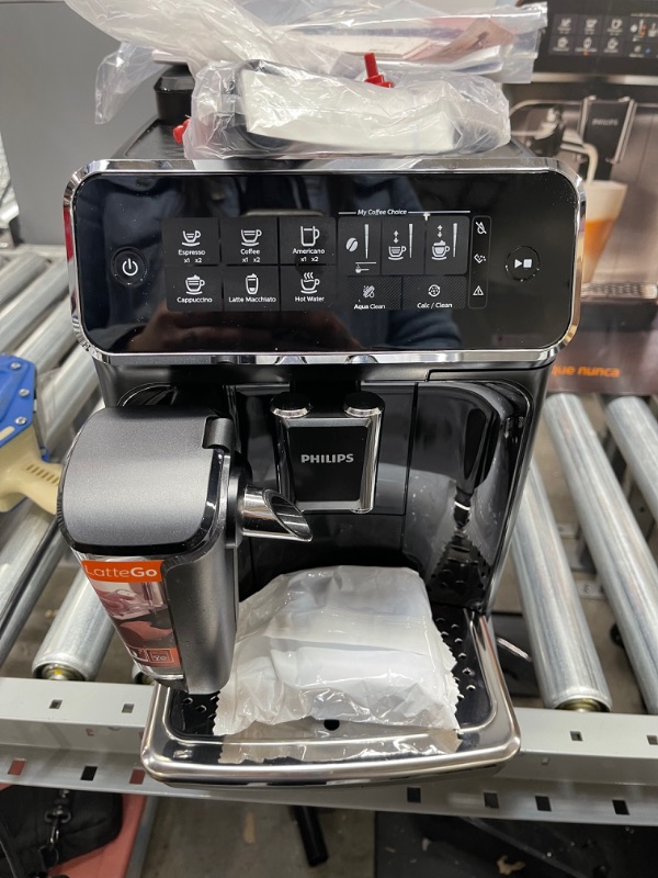 Photo 1 of **NONFUNCTIONAL**PARTS ONLY**

Philips 3200 Series Fully Automatic Espresso Machine LatteGo Black
