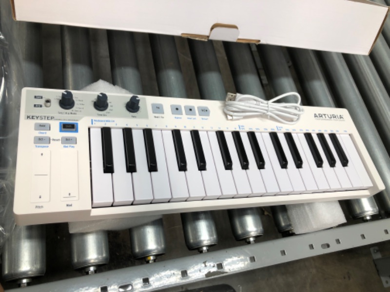 Photo 2 of Arturia Keystep Controller & Sequencer (430201)
