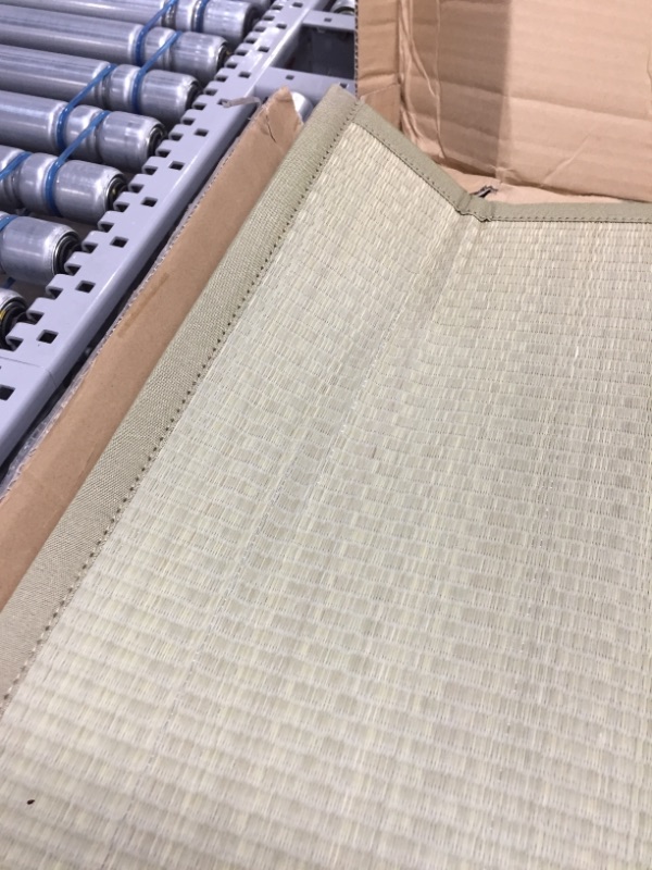 Photo 3 of *SEE last picture for damage*
FULI Japanese Traditional Igusa (Rush Grass) Tatami Mattress, Full. Made in Japan
