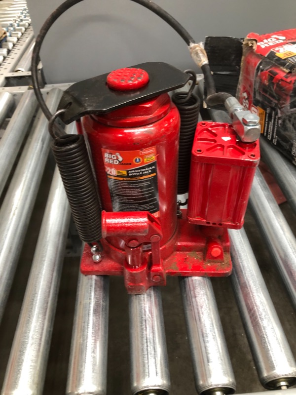 Photo 2 of Big Red TA92006 20 Ton Air Hydraulic Bottle Jack