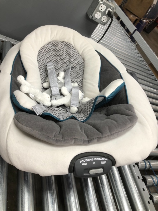 Photo 1 of Graco DuetSoothe Swing and Rocker
