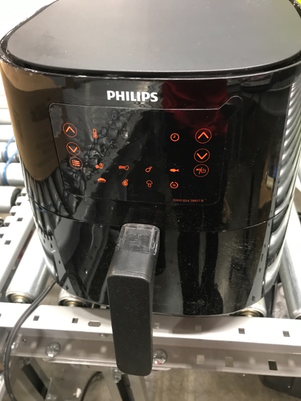 Photo 2 of ***DISPLAY SHOWS NOTHING WHEN PLUGGED IN**Philips Essential XL 2.65lb/6.2L Digital Airfryer W/ Rapid Air Technology, Easy Clean Basket, Black - HD9270/91
