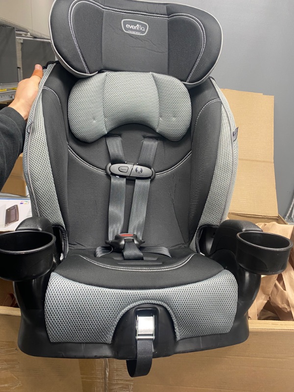 Photo 2 of **USED**
Evenflo Chase Plus Huron Car seat 
