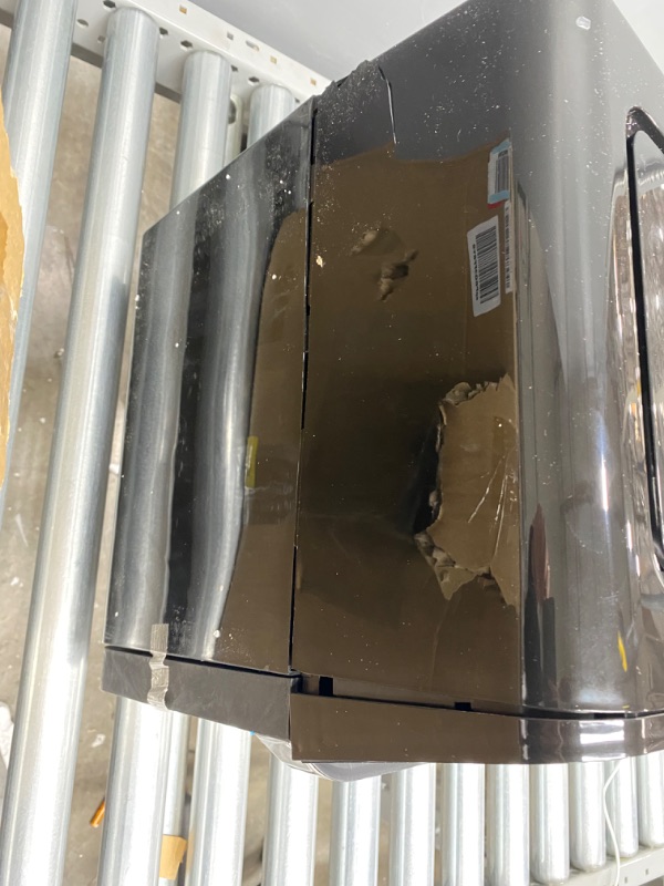 Photo 6 of **MAJOR DAMAGES, TOTAL TOP HALF DOES NOT CLOSE DUE TO IT FALLING, CORNERS ARE CHIPPED OUT AND SUPPORTS NO LONGER DO SO. BACK VENT DOES NOT FIT DUE TO DAMAGES**
NuWave Brio 15.5-Quart Large Capacity Air Fryer Oven + Grill; Patented Integrated Digital Tempe