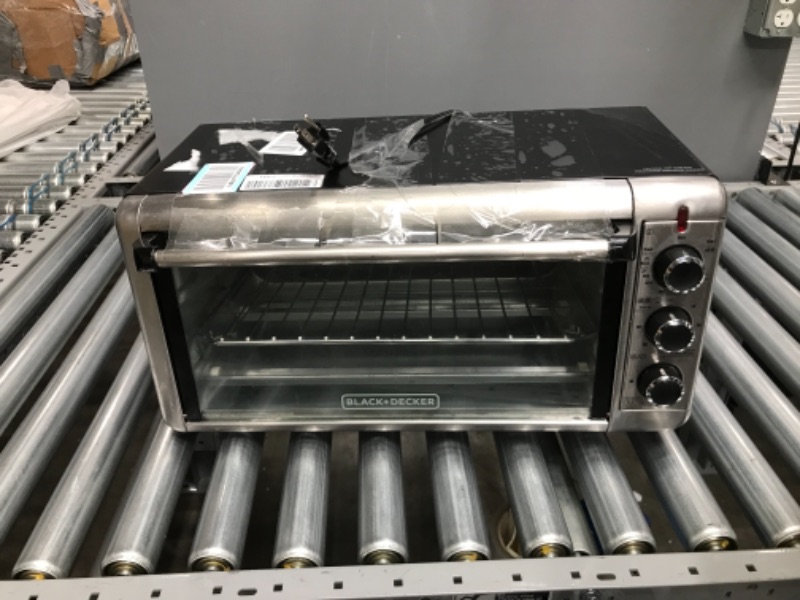 Photo 2 of BLACK+DECKER 8-Slice Extra-Wide Stainless Steel, Black Convection Countertop Toaster Oven, Stainless Steel, TO3250XSB
