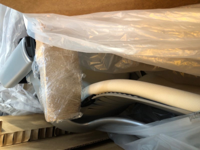 Photo 3 of Steelcase Amia Chair Titanium/Platinum Frame White Leather
*** FACTORY PACKAGED ** 