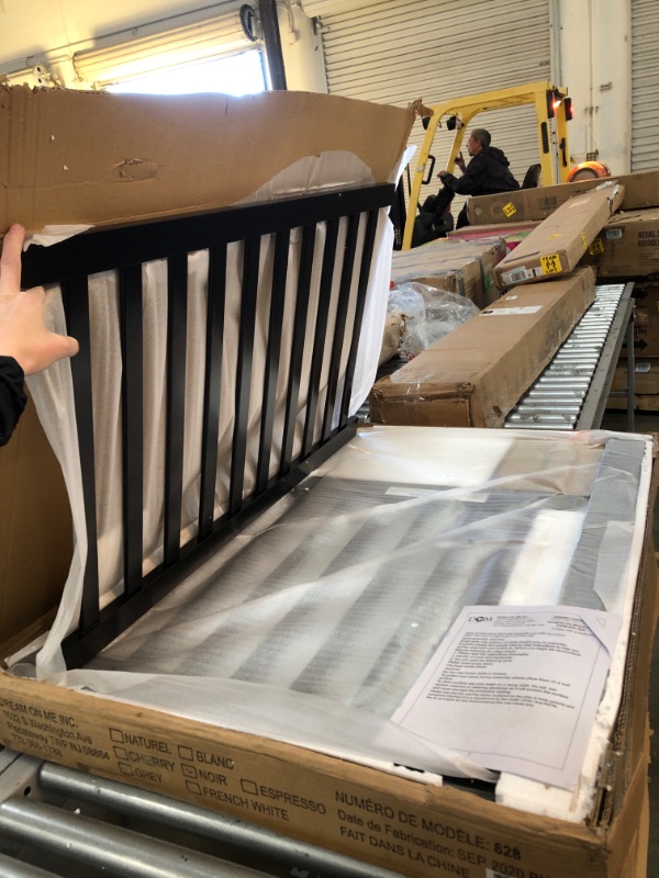 Photo 2 of Dream on Me 4 in 1 Aden Convertible Mini Crib, Black ?39 x 23 x 36 inches
