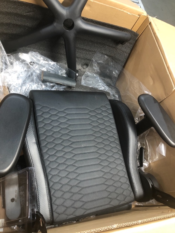 Photo 4 of (LOWER LUMBAR GAS LIFT DOES NOT RETRACT; FOUND LOOSE HARDWARE AT BOTTOM, POSSIBLY MISSING)
Razer Iskur Gaming Chair: Ergonomic Lumbar Support System
