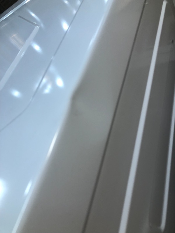 Photo 3 of (DENTED EDGE)
Samsung WE402NW/A3 Pedestal, White
